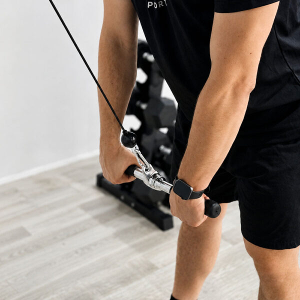 Ravna ručka za triceps i kros mašine – hrom / guma